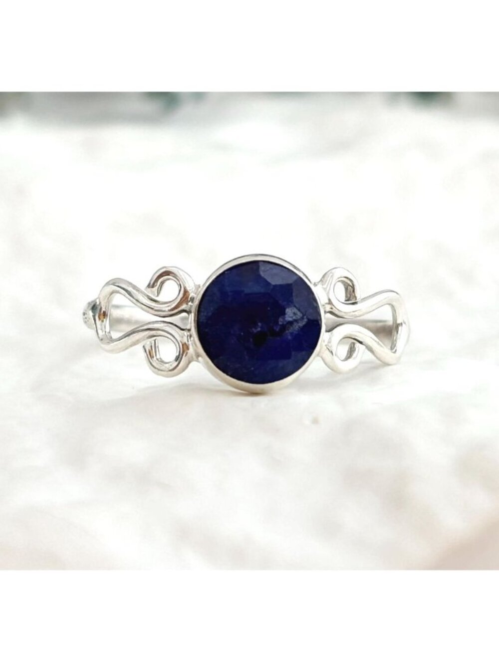 Blue Rough Sapphire Cutout Swirly Sterling Silver 925 Vintage Ring - sz 7.75